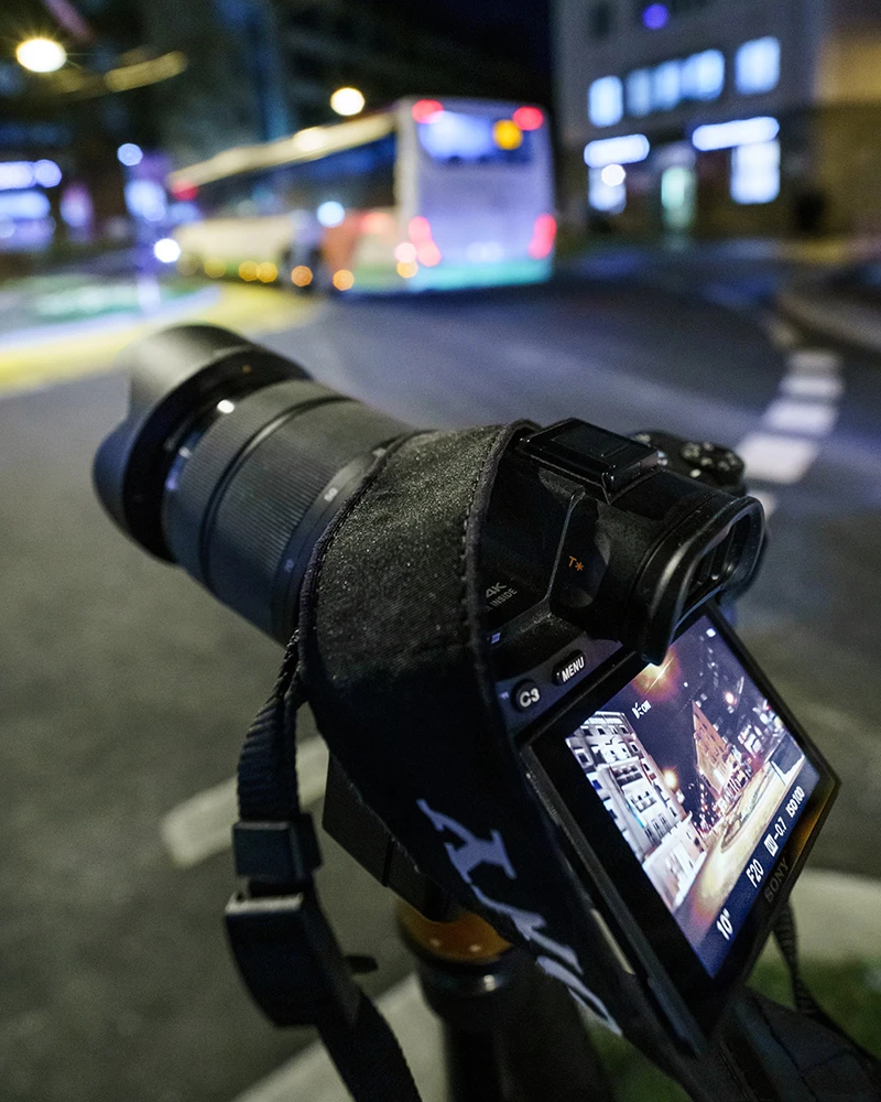 Fotokurs Nachtfotografie in Salzburg: Lichtspuren am Kreisverkehr