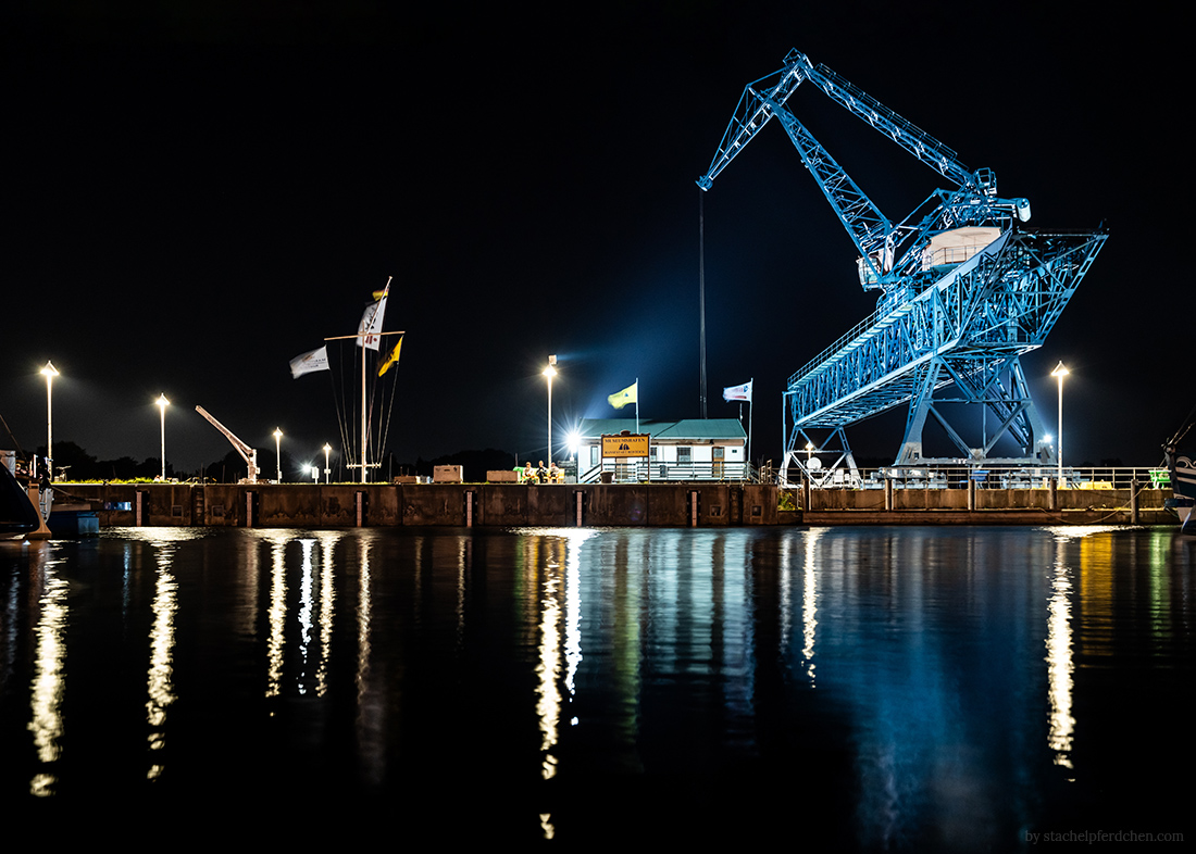 nachtfotografie-spiegelung-wasser
